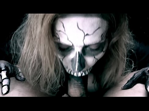❤️ Demonityttö imi munaa mustalla suullaan ja nielaisi spermaa. ❤️ Vittu video at porn fi.pornovore.ru ❤
